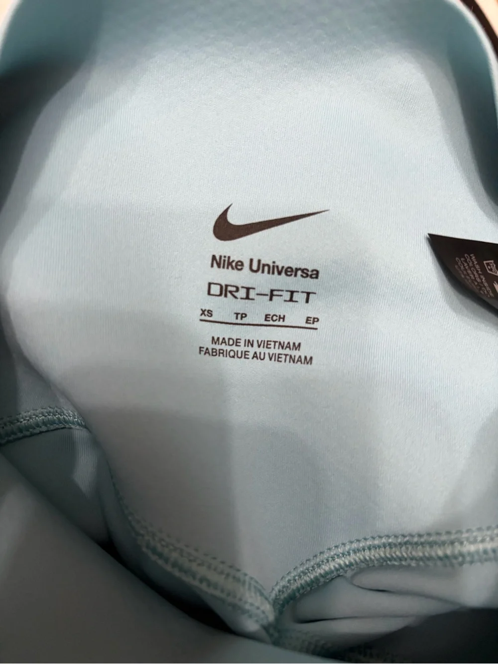 Nike Teal High-Rise Womens Leggings with Side Pockets NEW active every day wear